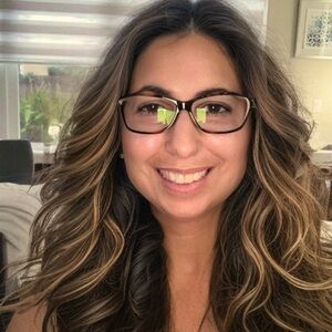 Meet your Posher, Maria